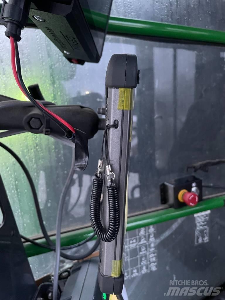 Log Max 7000C Harvesters