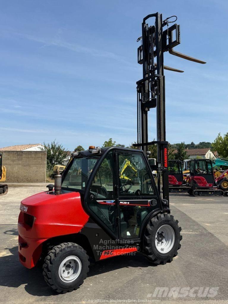 Manitou MC 25 Rough terrain truck