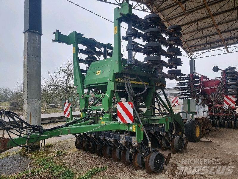 John Deere 750A Other farming machines