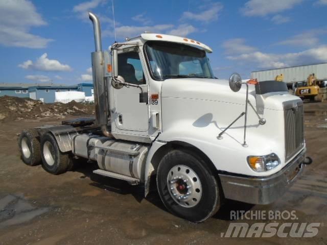 International 9400 i Truck Tractor Units