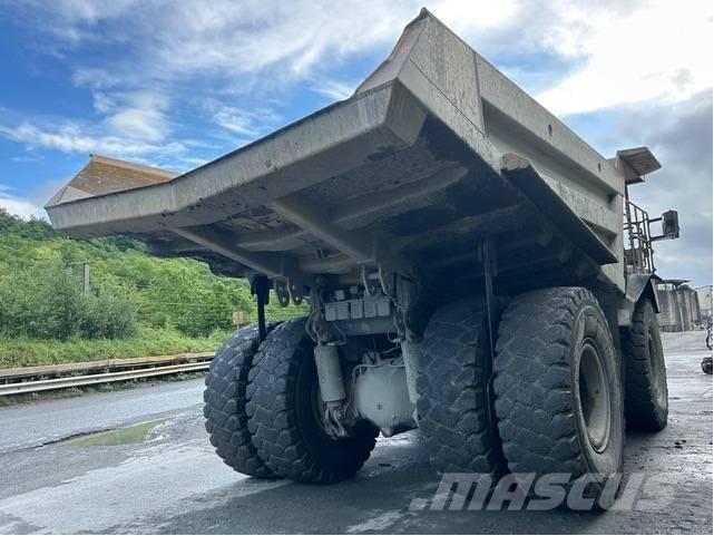 Komatsu HD605-7 Rigid dump trucks
