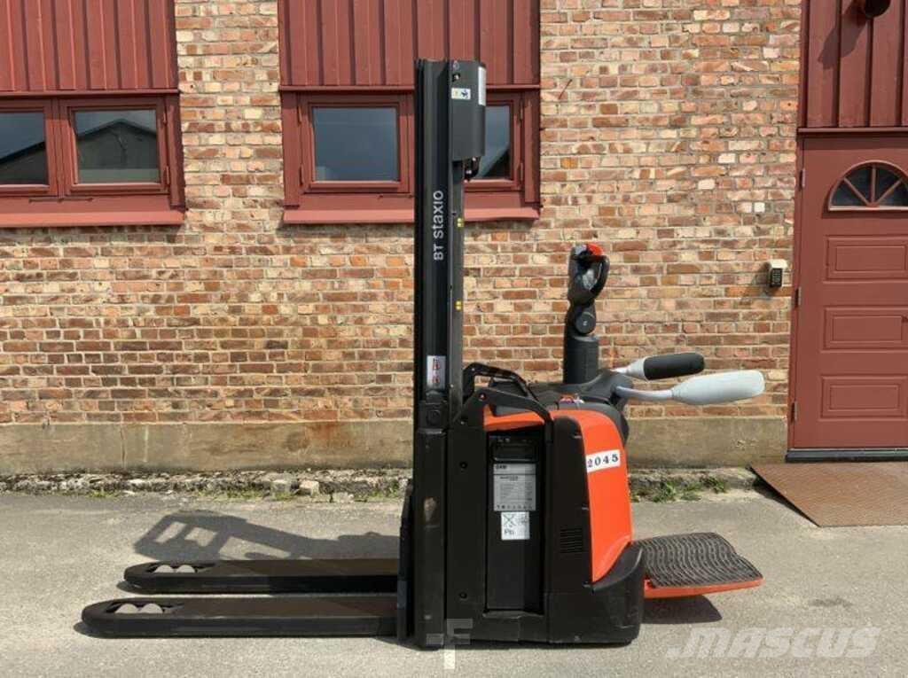 BT SPE 120 L Self propelled stackers