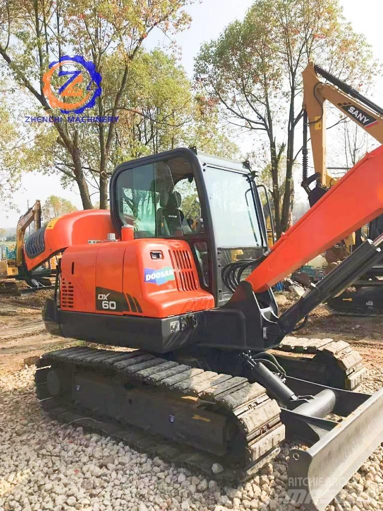 Doosan DX 60 Mini excavators < 7t