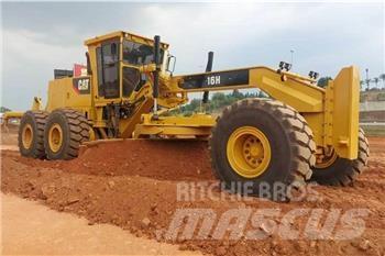 CAT  16H Graders