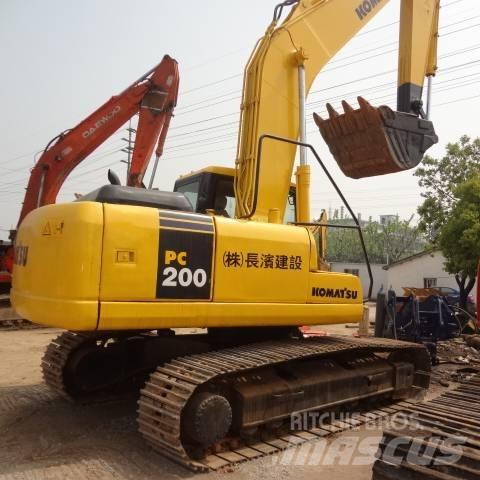 Komatsu PC 220-8 Crawler excavators
