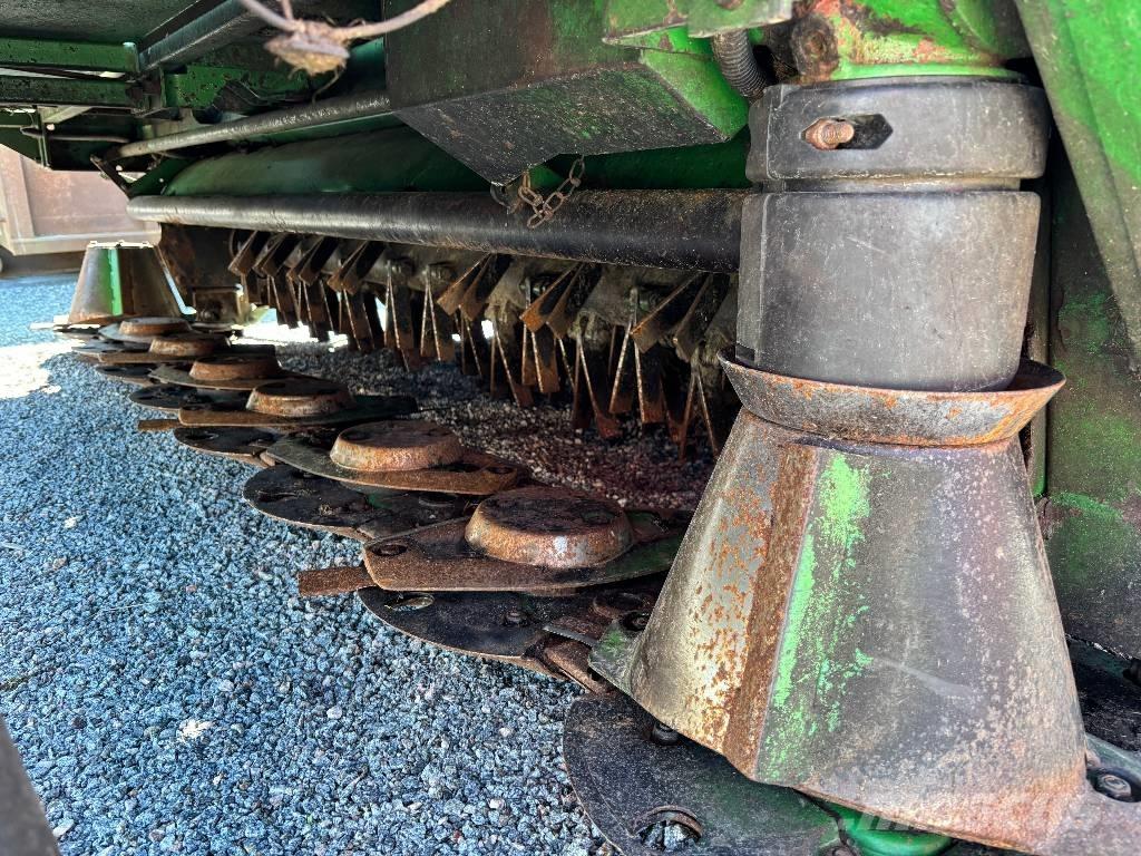 John Deere 131 Mower-conditioners