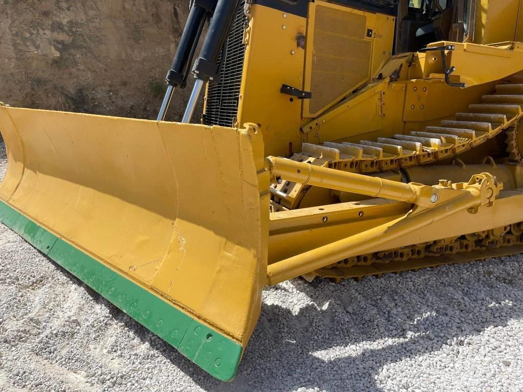 CAT D9N Crawler dozers