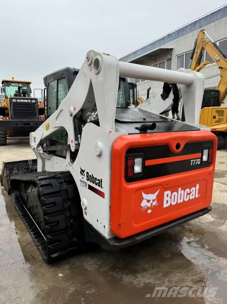 Bobcat T 770 Crawler FEL's