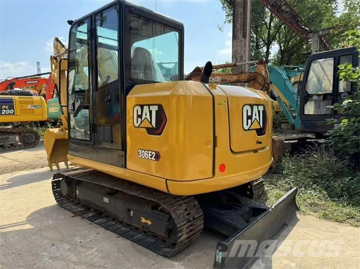 CAT 306 Mini excavators < 7t