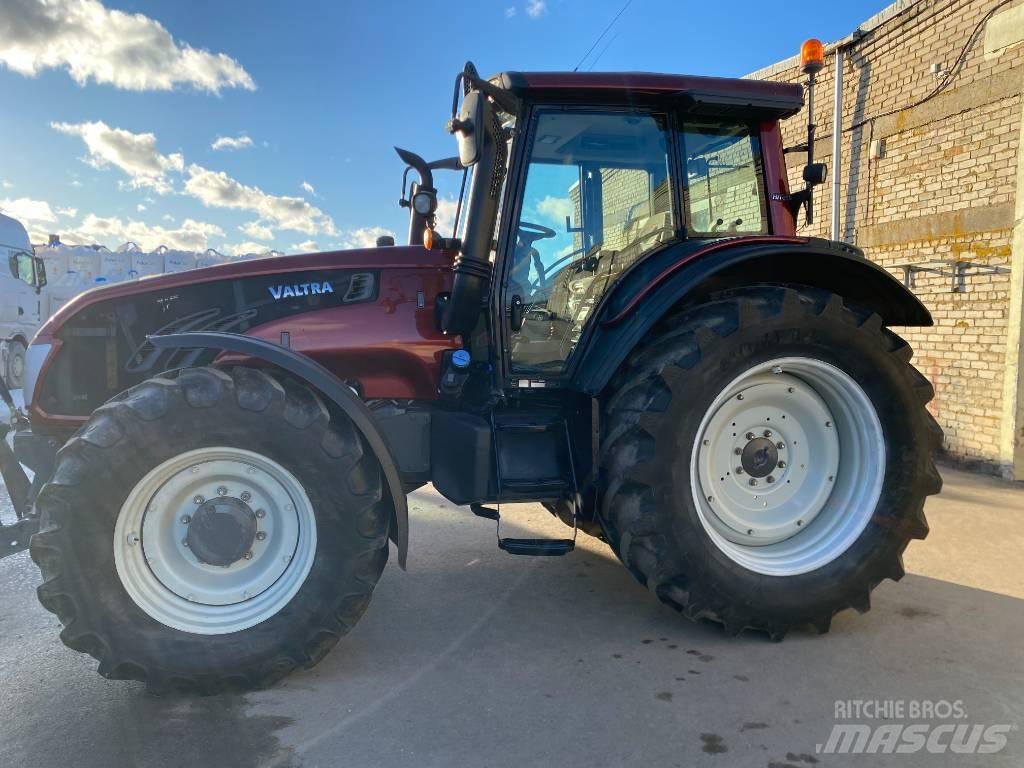Valtra T 193 HT Tractors
