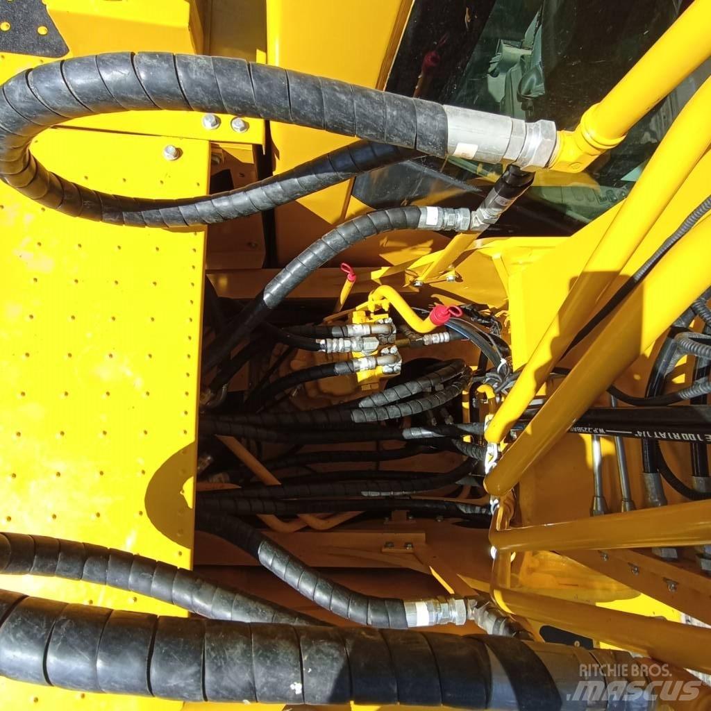 Komatsu PC 200-8N1 Crawler excavators