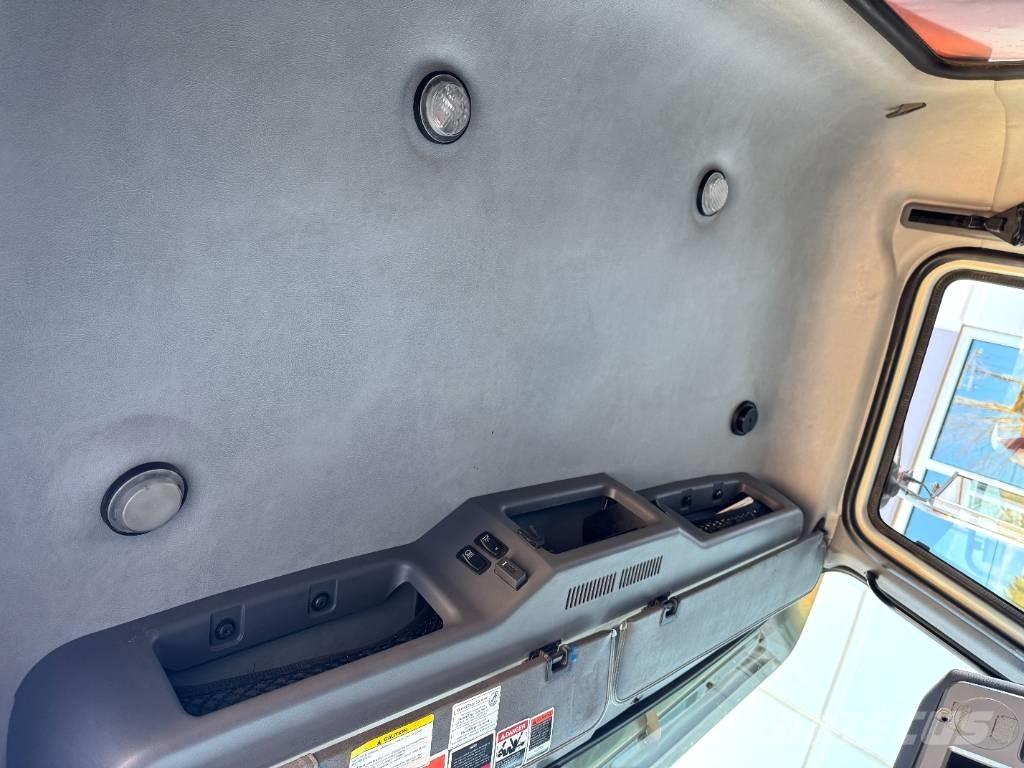 Mack GU813 Tipper trucks