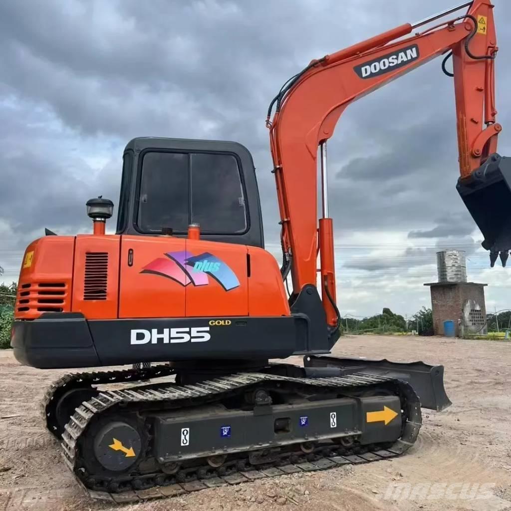 Doosan DH 55 Mini excavators < 7t
