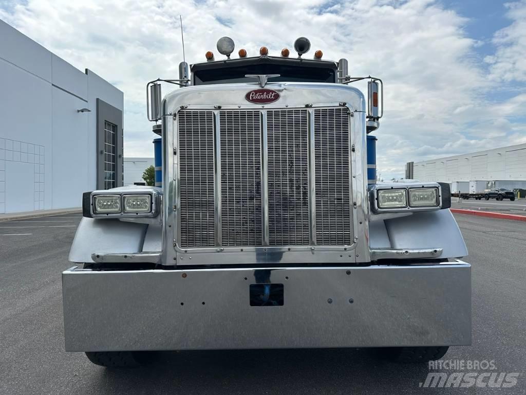 Peterbilt 379 Truck Tractor Units