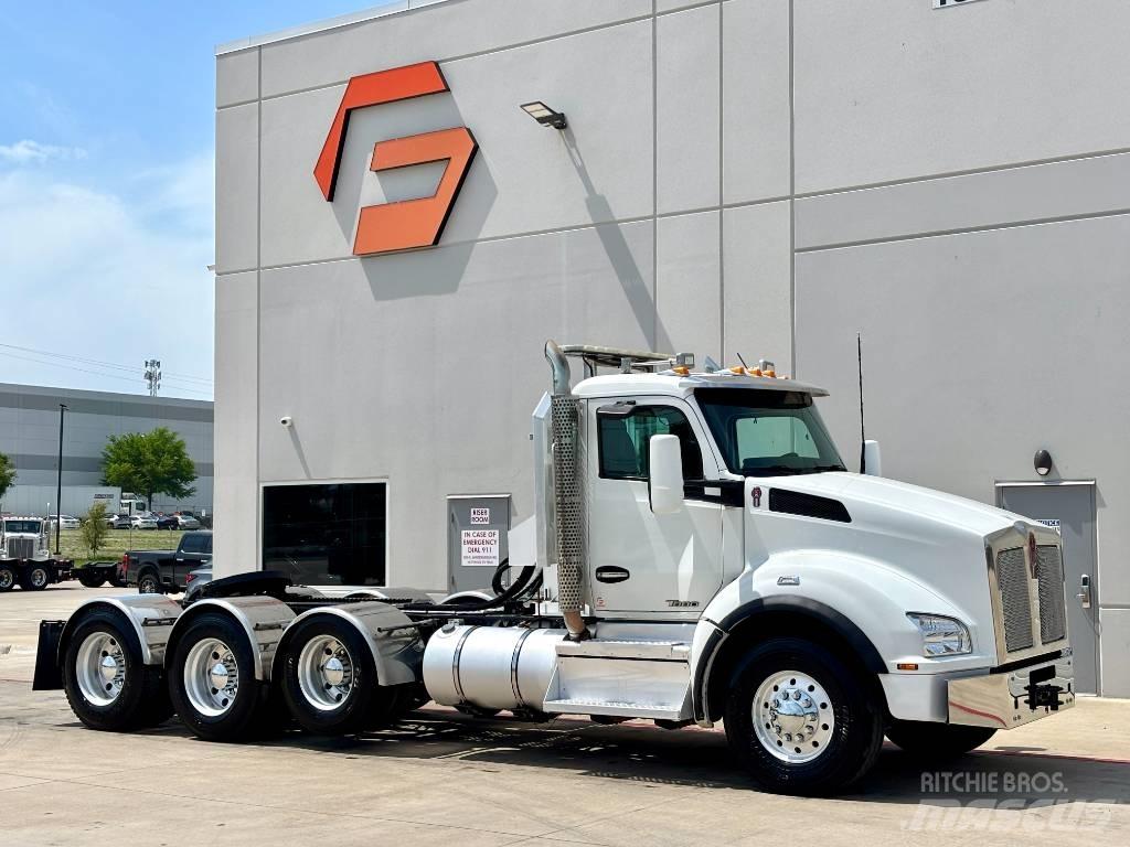 Kenworth T 880 Truck Tractor Units