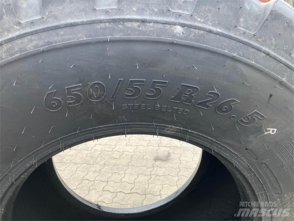 BKT 650/55R26,5 Tyres, wheels and rims