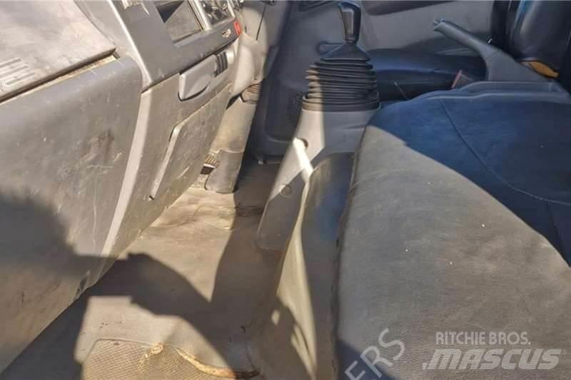 Isuzu NQR500 Other trucks