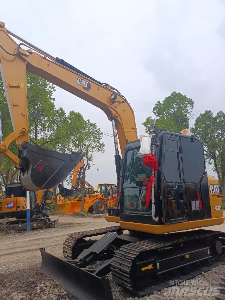 CAT 307 Mini excavators < 7t
