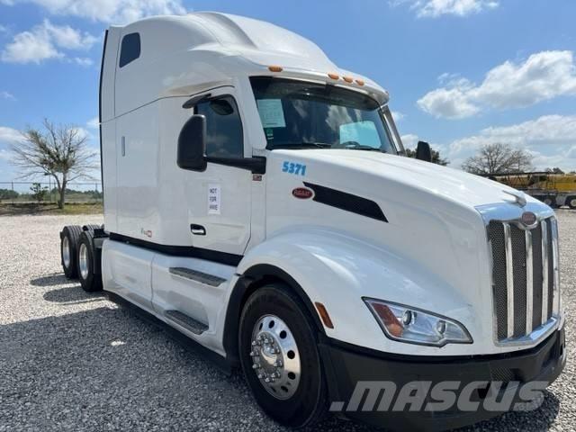 Peterbilt 579 Truck Tractor Units