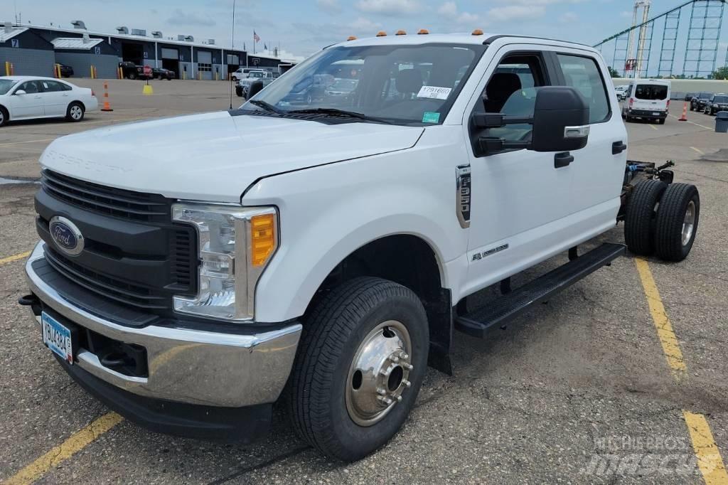 Ford F 350 XL SD Chassis Cab trucks