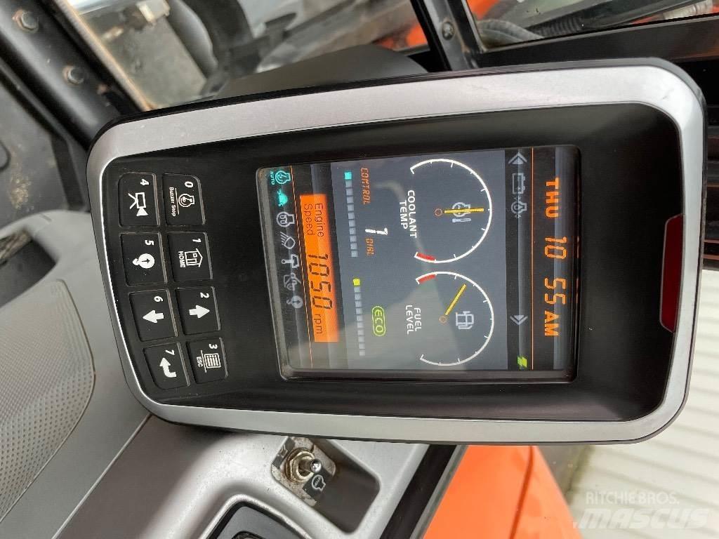 Doosan DX85 Midi excavators  7t - 12t