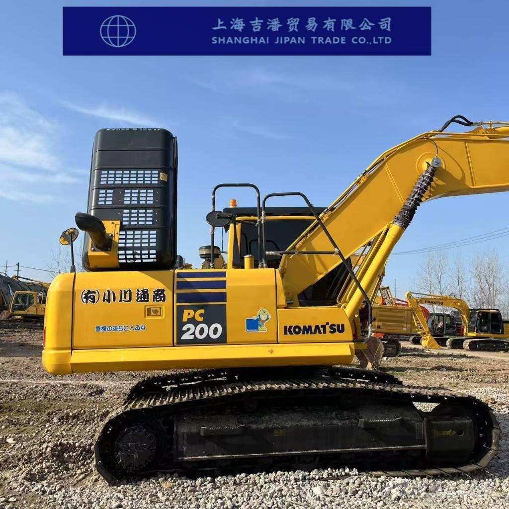 Komatsu PC 200-8 Crawler excavators