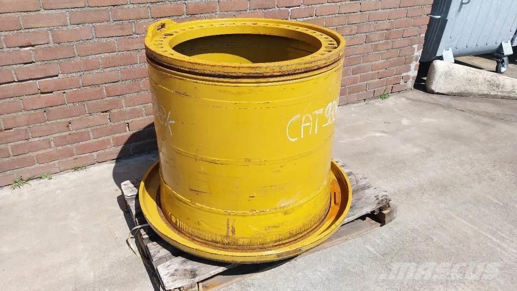 CAT 988 rim Tyres, wheels and rims
