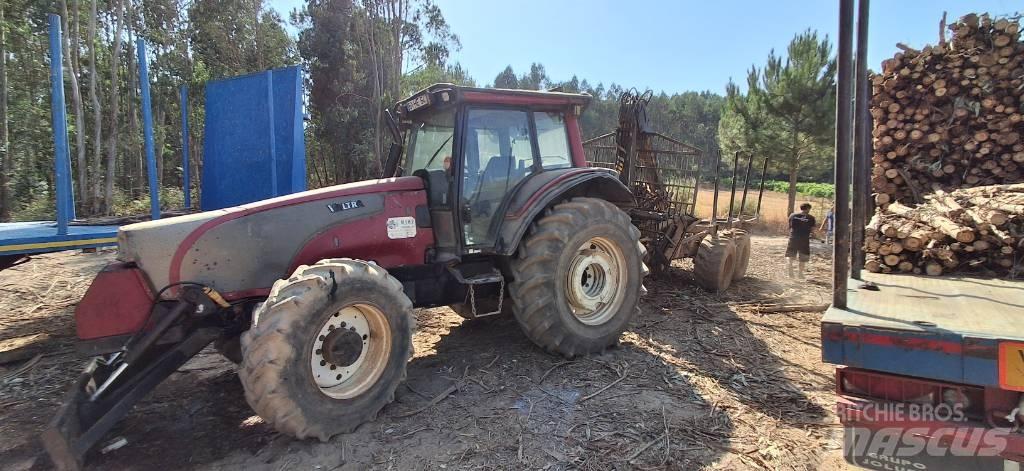 Valtra T 161 Forestry tractors