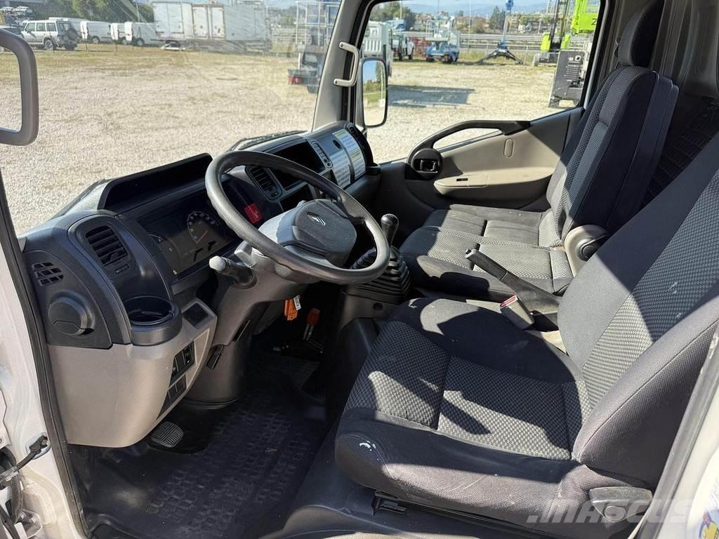 Comet 20 MT Truck mounted aerial platforms