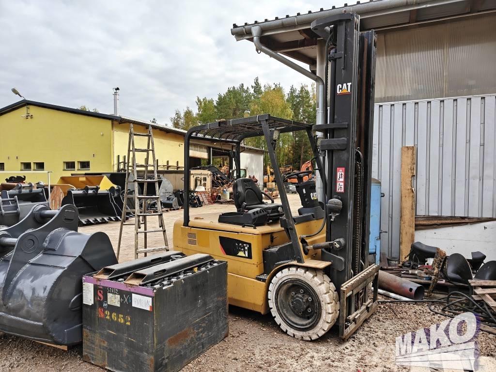 CAT EP 35 K PAC Electric forklift trucks