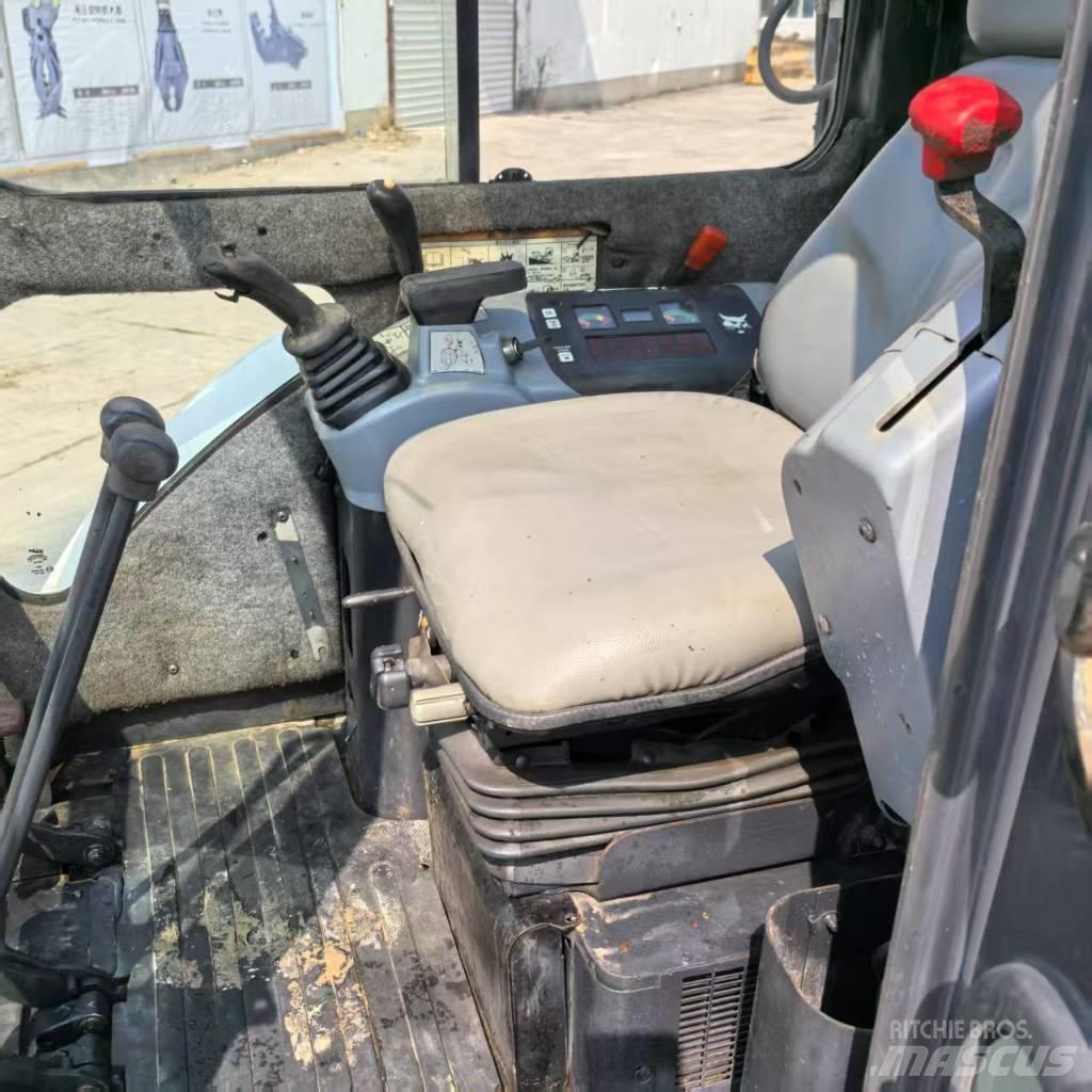 Bobcat 331 Mini excavators < 7t