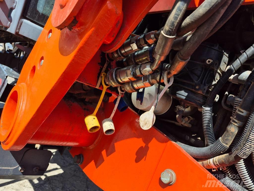 Kubota M 9960 D Compact tractors