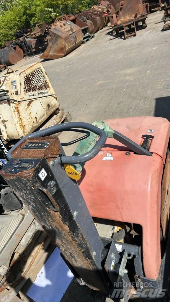Husqvarna LG504 Vibrator compactors