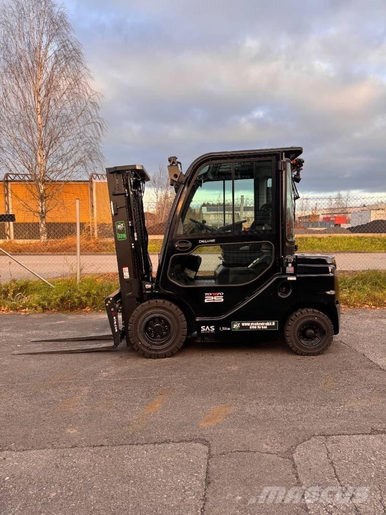 Toyota 52-8 FDF 25 Diesel trucks