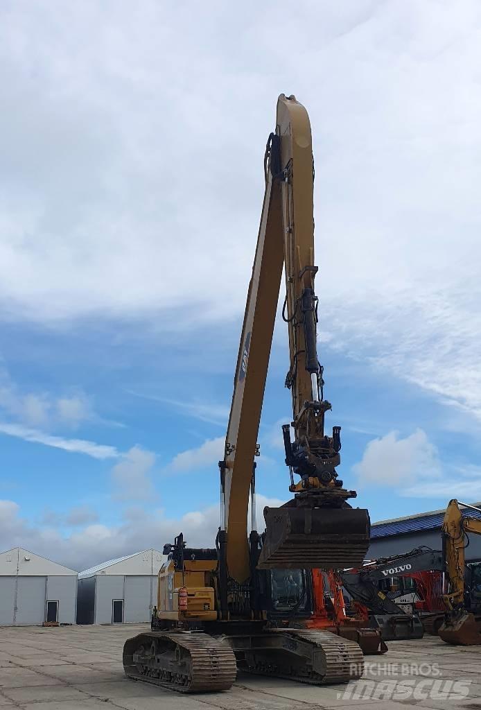 CAT 330 FLN Long reach excavators