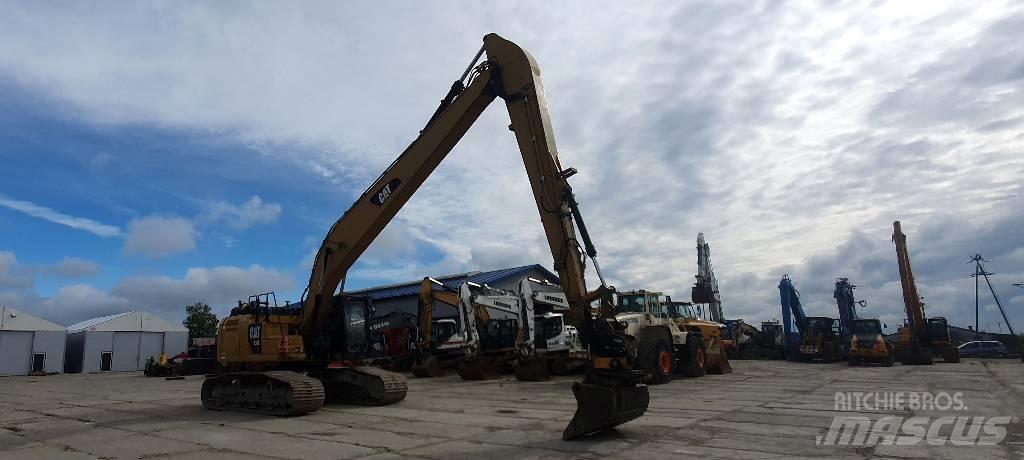 CAT 330 FLN Long reach excavators