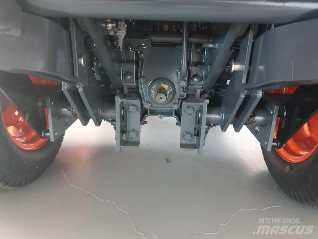 Kubota F251E (2WD) Mounted and trailed mowers