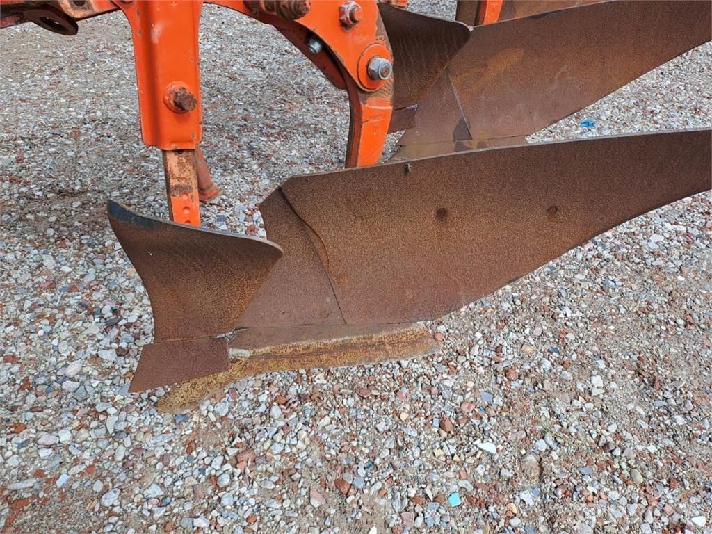 Kuhn VM 152 5T Ploughs