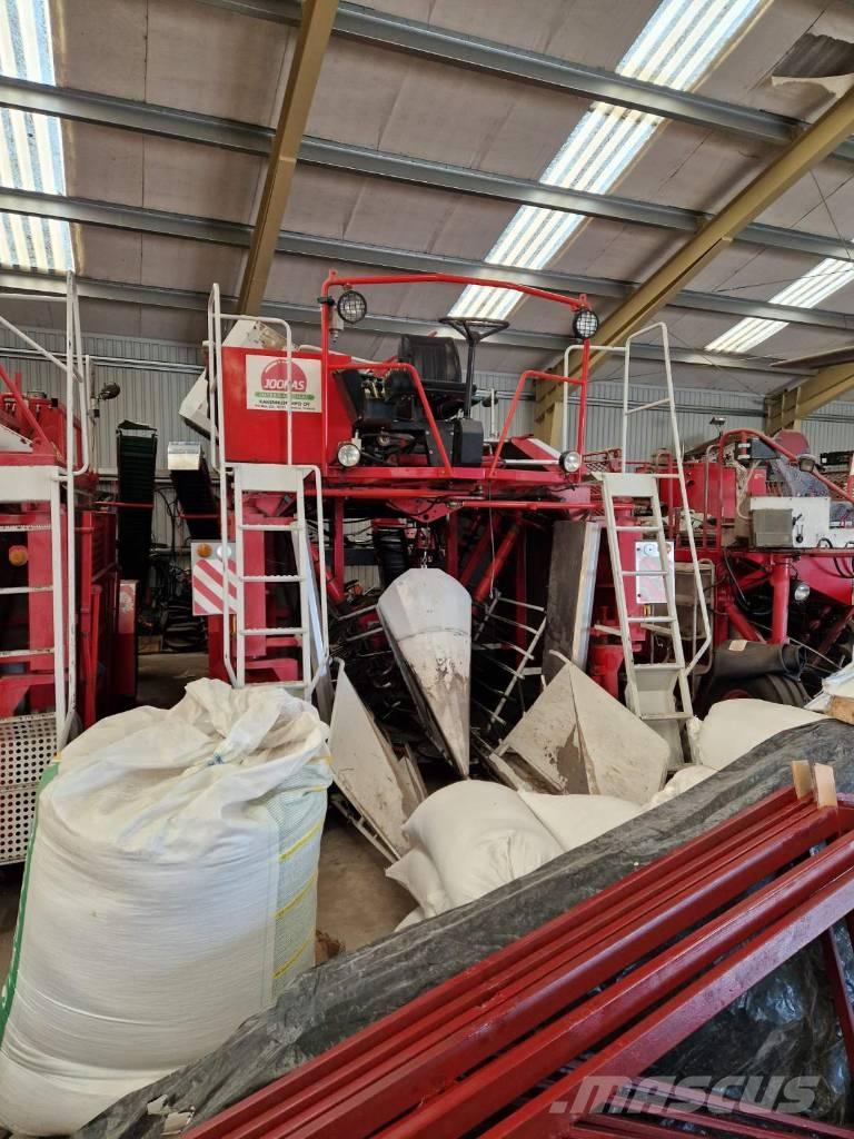  JOONAS 1500 Combine harvesters