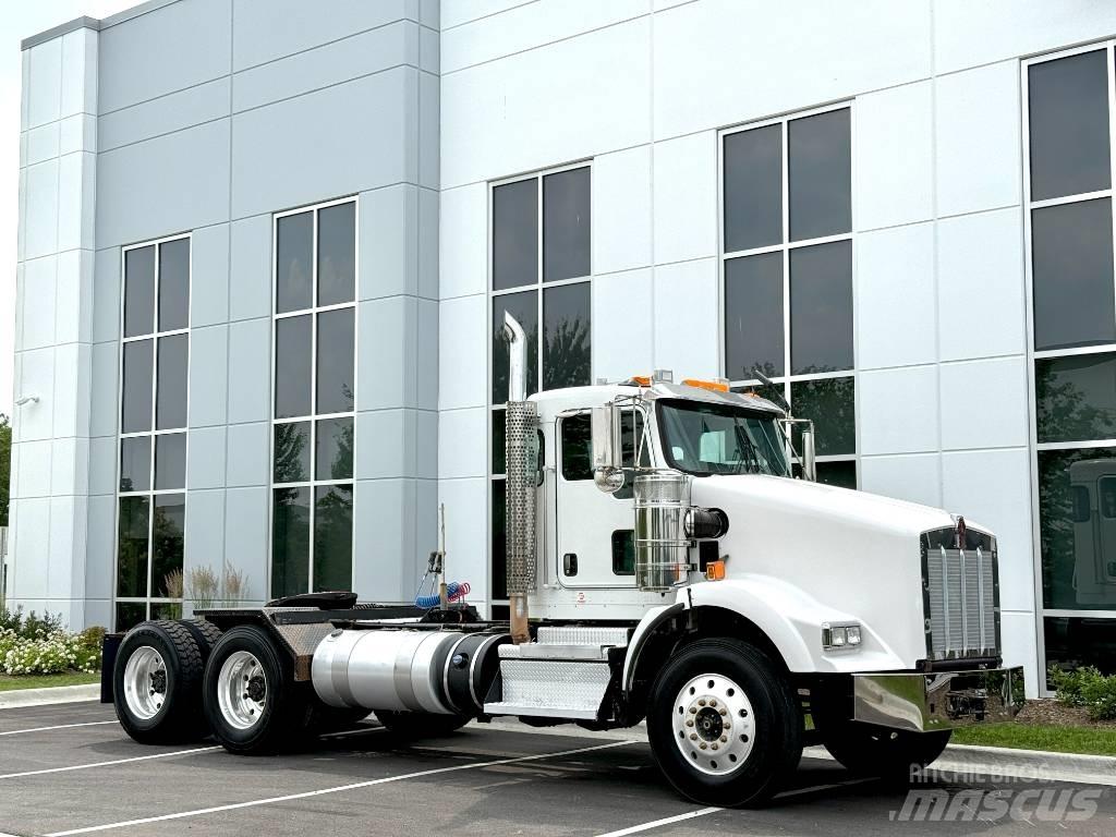 Kenworth T800 Truck Tractor Units