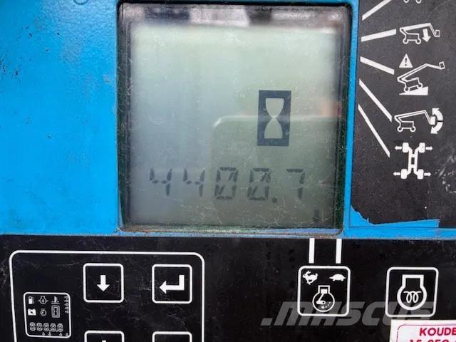 Genie ZX135/70 Articulated boom lifts