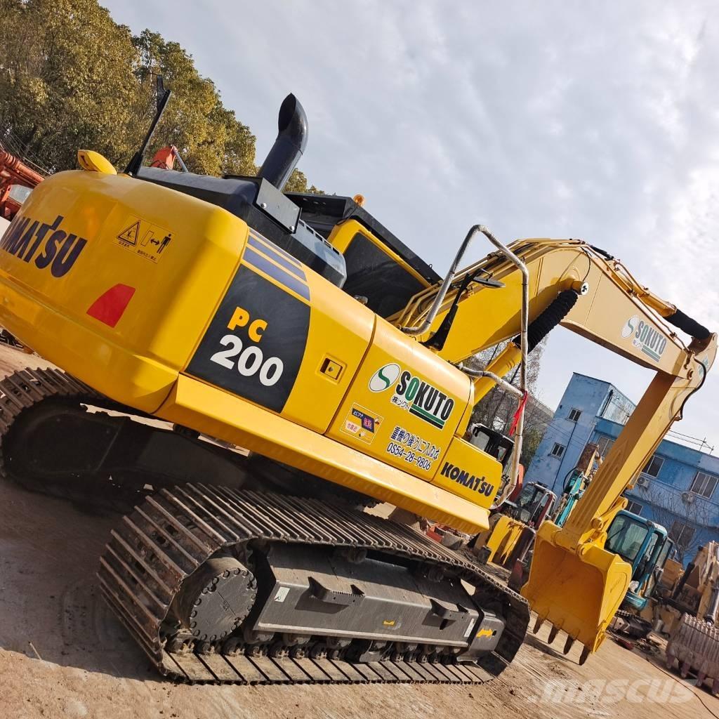 Komatsu PC 200-8 Crawler excavators