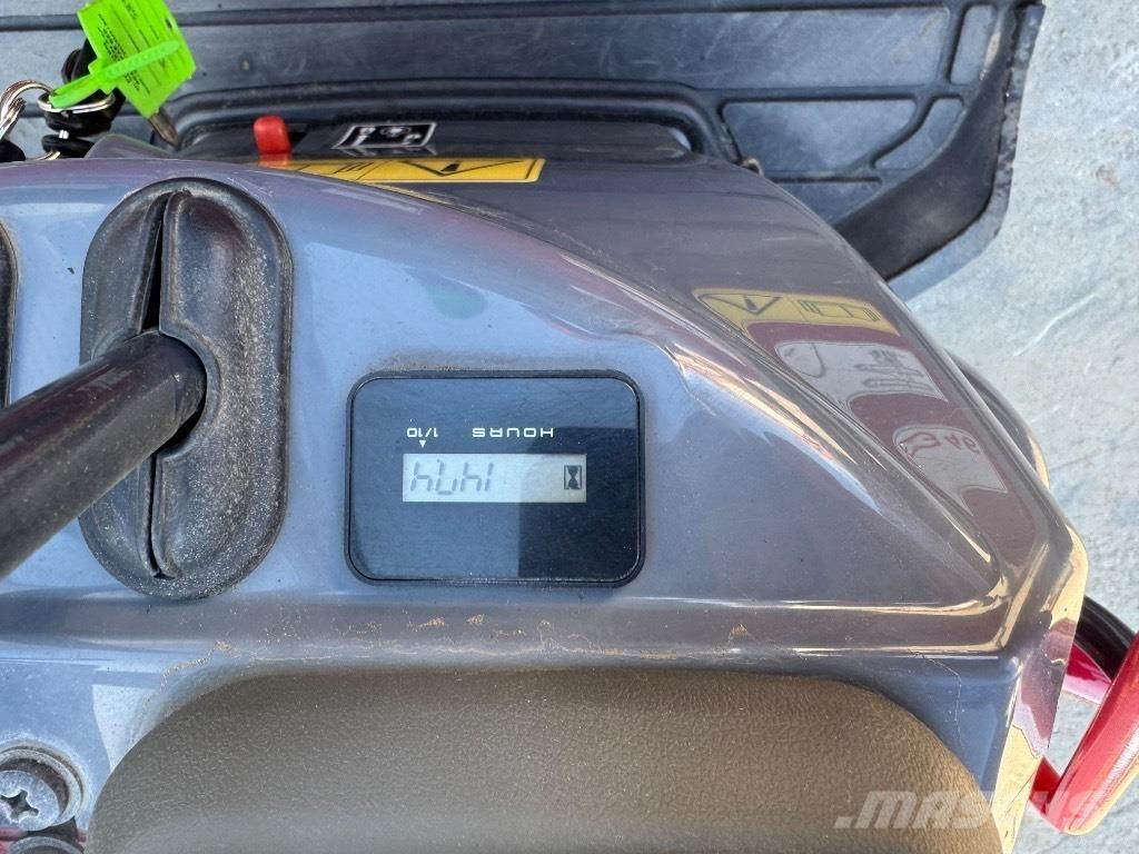 Yanmar SV08 (1F994) Mini excavators < 7t