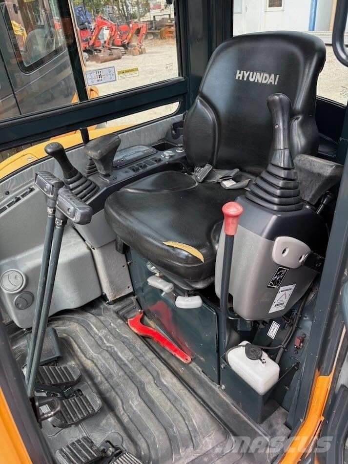 Hyundai R25Z-9 AK Mini excavators < 7t