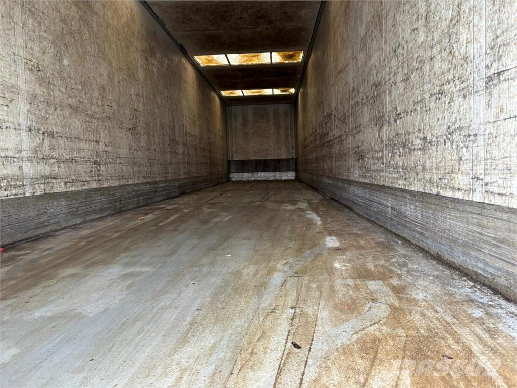 Schmitz 3aks Box body semi-trailers