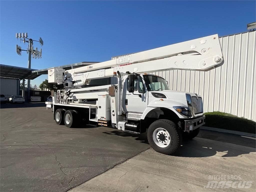 Altec A77TE93 Truck mounted aerial platforms