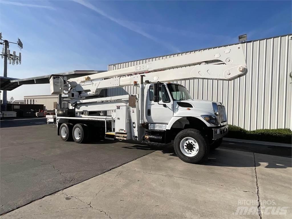 Altec A77TE93 Truck mounted aerial platforms