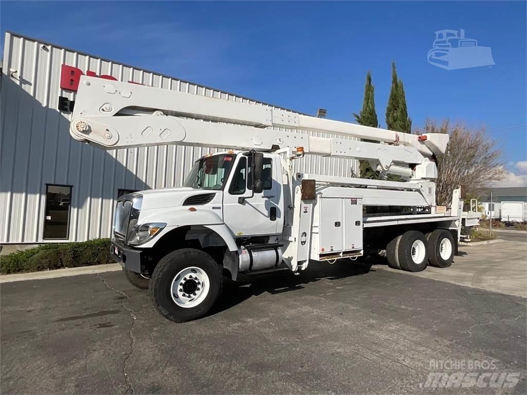 Altec A77TE93 Truck mounted aerial platforms