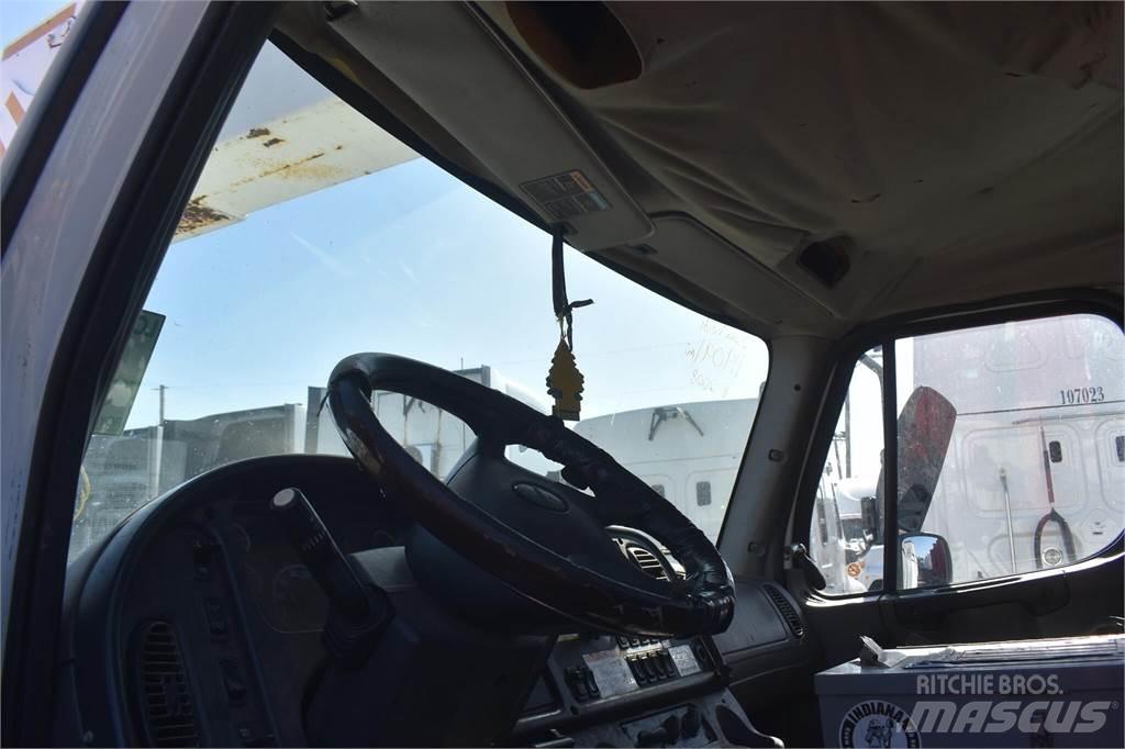 Altec AA55 Truck mounted aerial platforms