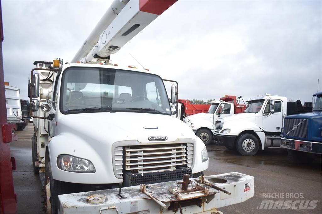 Altec AA755L Truck mounted aerial platforms